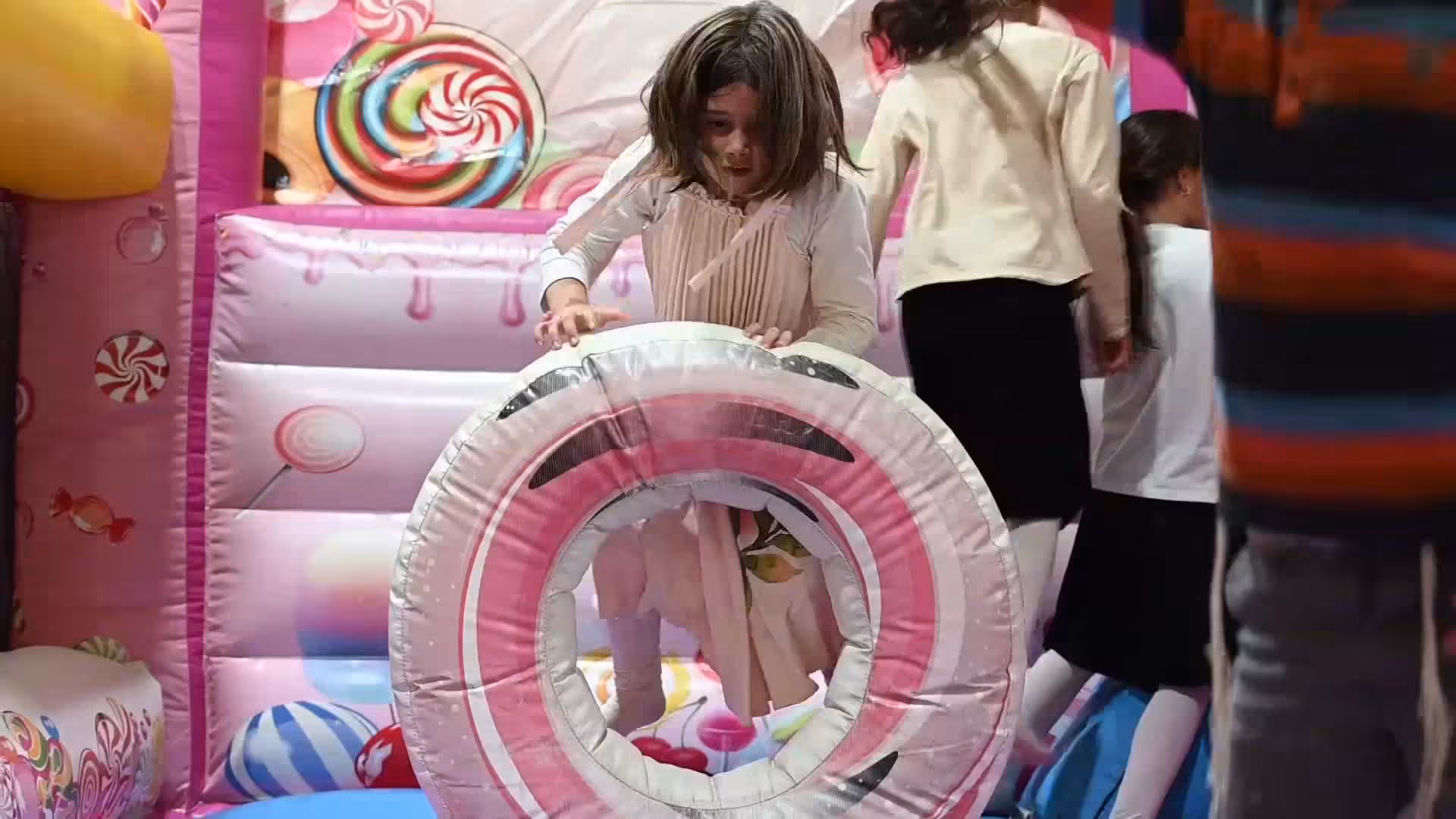 גלריית מאחורי הדבש – תמונה 317
