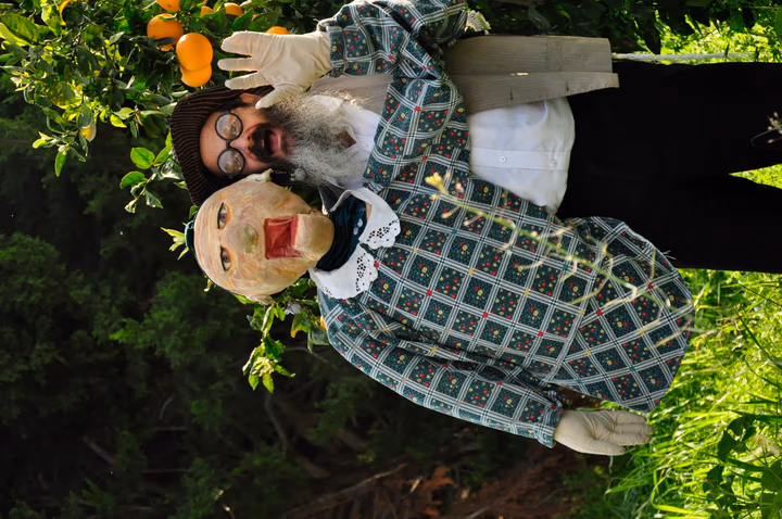 גלריית מאחורי הדבש – תמונה 101
