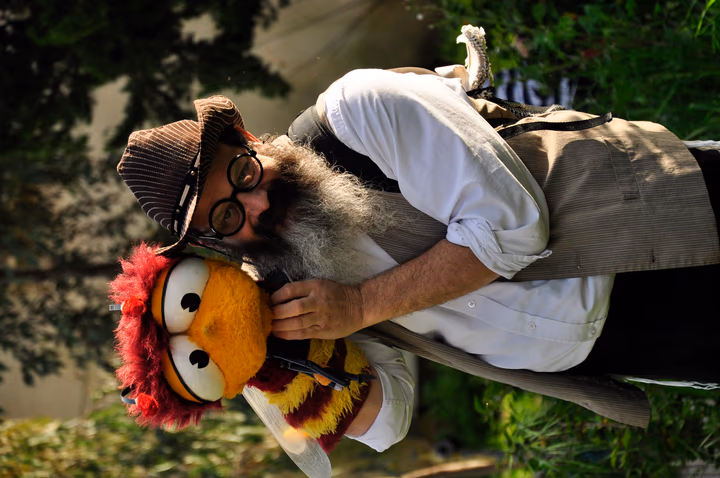 גלריית מאחורי הדבש – תמונה 211
