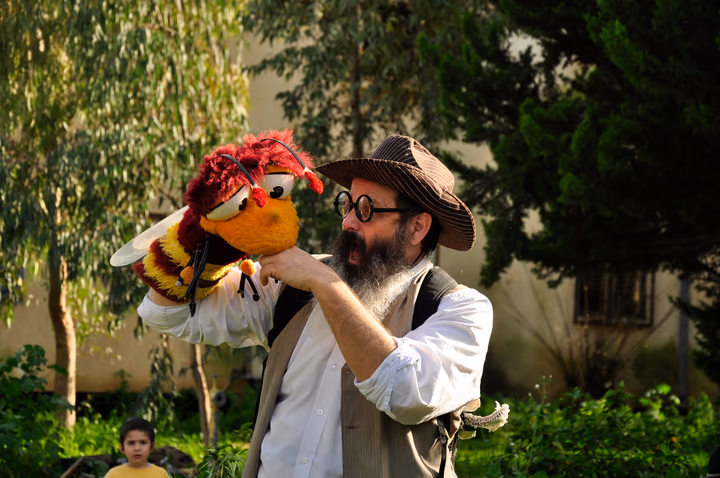 גלריית מאחורי הדבש – תמונה 41