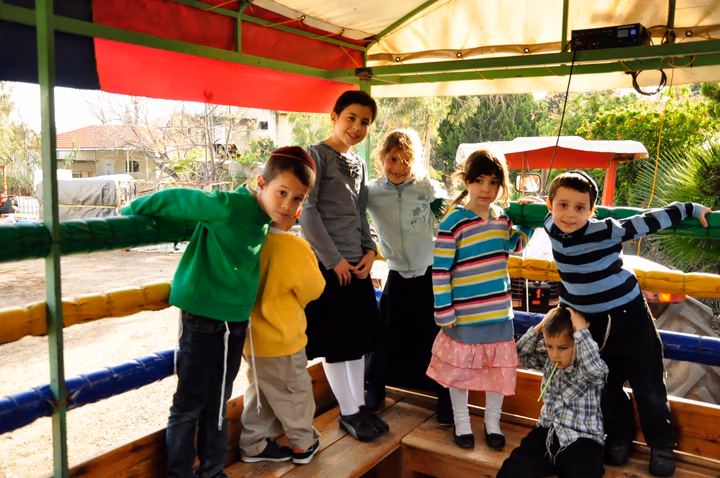 גלריית מאחורי הדבש – תמונה 321