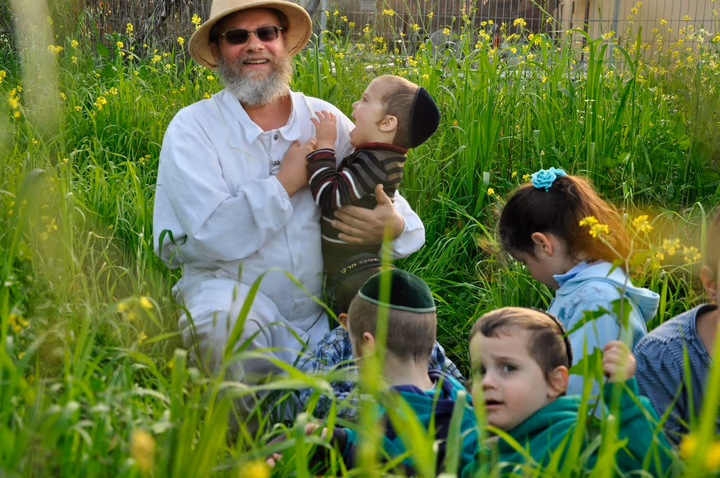 גלריית מאחורי הדבש – תמונה 423
