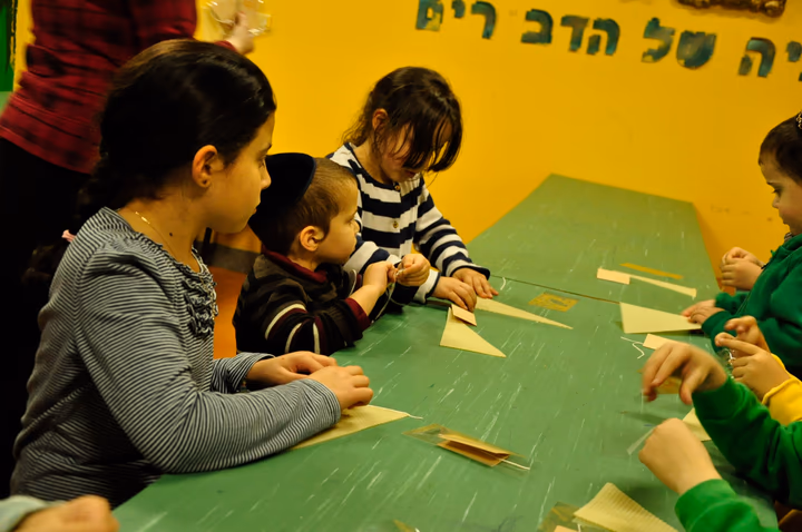 גלריית מאחורי הדבש – תמונה 13
