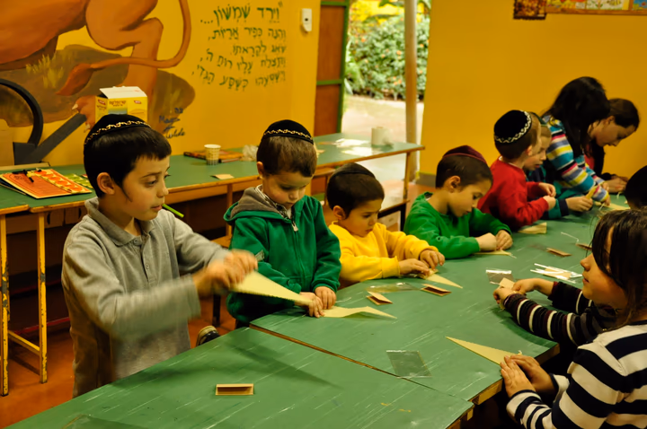 גלריית מאחורי הדבש – תמונה 167