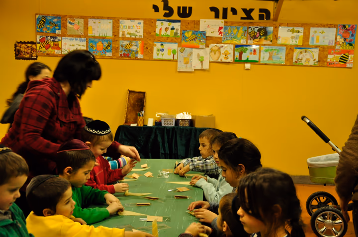 גלריית מאחורי הדבש – תמונה 20